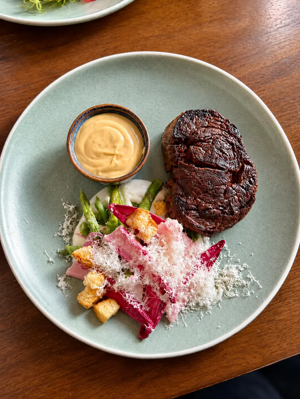 A beautifully plated fillet steak at The Yew Tree